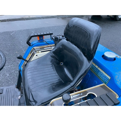 ISEKI トラクター TU140F