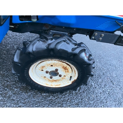 ISEKI トラクター TU140F