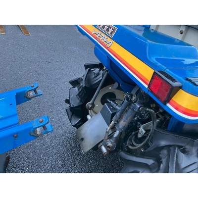 ISEKI トラクター TU140F