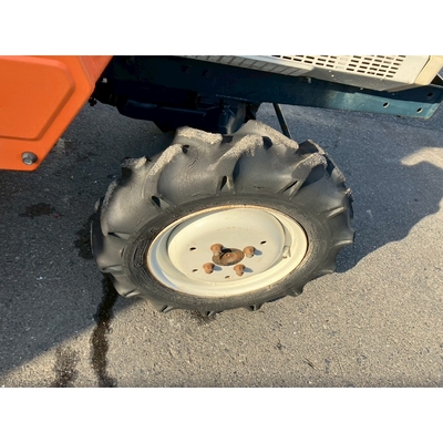 KUBOTA トラクター B1402D