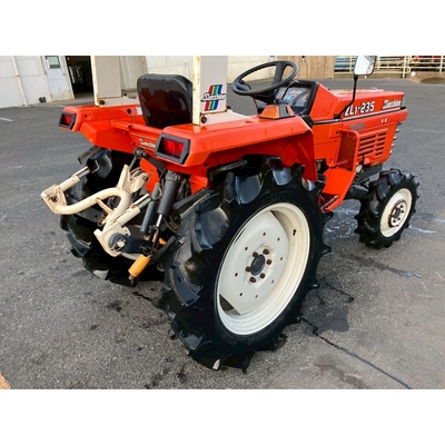 KUBOTA トラクター L1-235D
