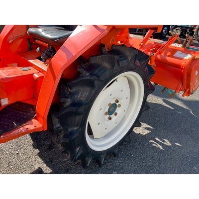 KUBOTA トラクター L1-18