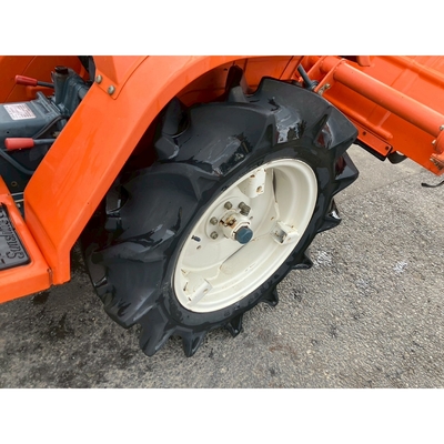 KUBOTA トラクター B1502 