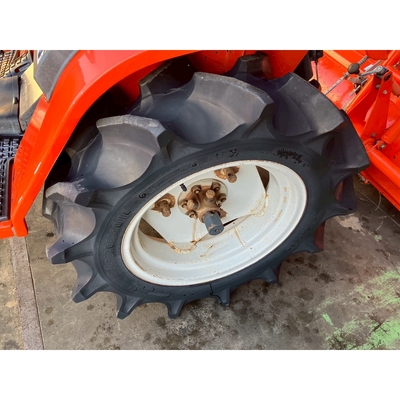 KUBOTA トラクター B52