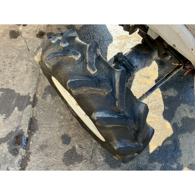 ISEKI トラクター TH26