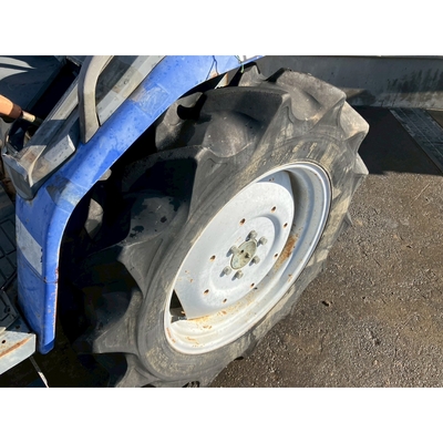 ISEKI トラクター TH26