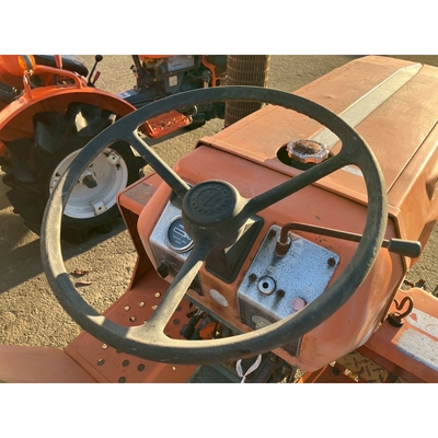 KUBOTA トラクター B1200