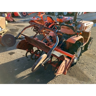 KUBOTA トラクター B1200