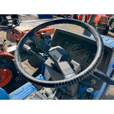 ISEKI トラクター TA250F