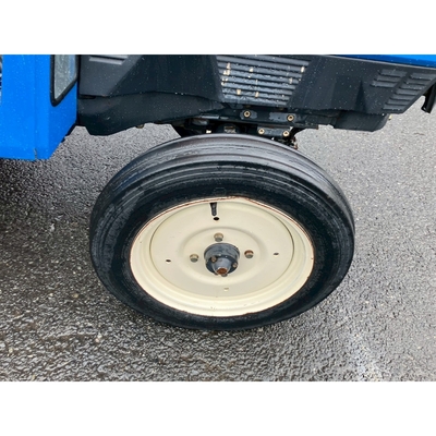 ISEKI トラクター TU205S