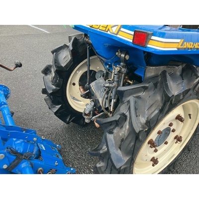 ISEKI トラクター TU175