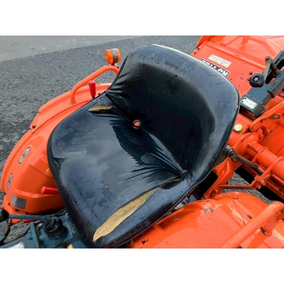 KUBOTA トラクター B7001D