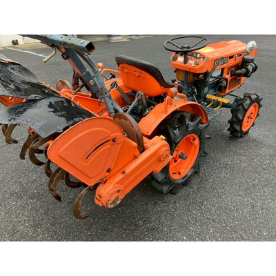 KUBOTA トラクター B6001D