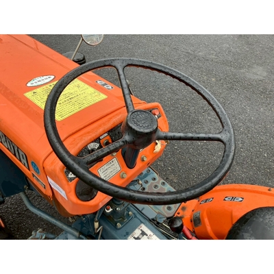 KUBOTA トラクター B6001D