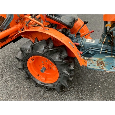 KUBOTA トラクター B6001D
