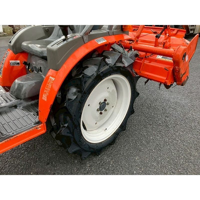 KUBOTA トラクター B92