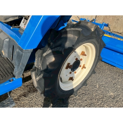 ISEKI トラクター TU217F