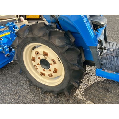 ISEKI トラクター TU217F