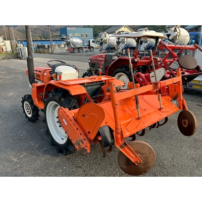 KUBOTA トラクター  B1600D