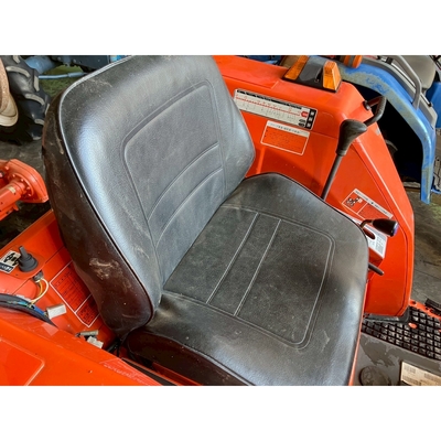 KUBOTA トラクター L1-215D