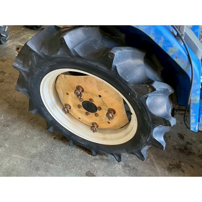 ISEKI トラクター TF23F