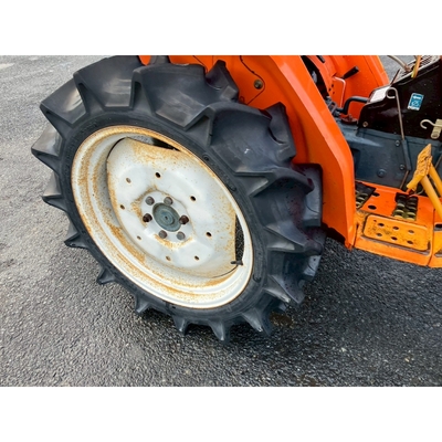 KUBOTA トラクター L1802D