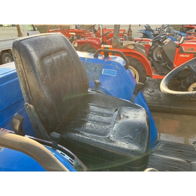 ISEKI トラクター TA250F