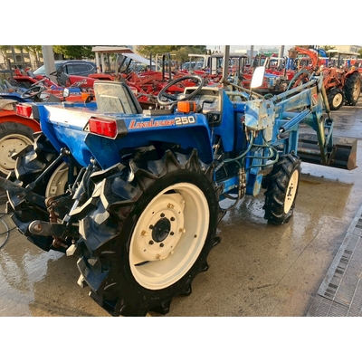 ISEKI トラクター TA250F