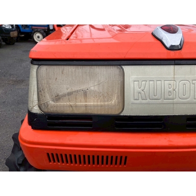 KUBOTA トラクター L1-215