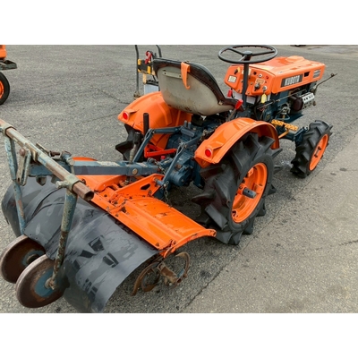 KUBOTA トラクター B6001D