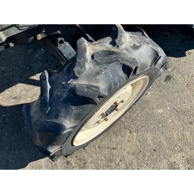 ISEKI トラクター TA267F