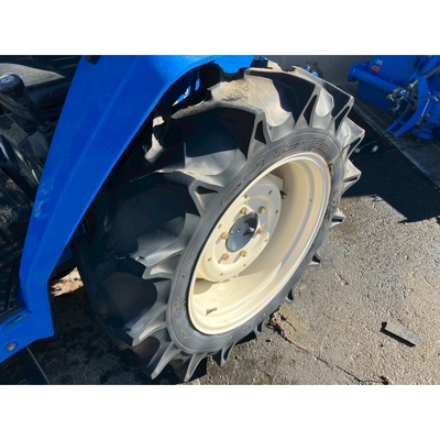 ISEKI トラクター TA267F