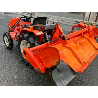 KUBOTA トラクター B52