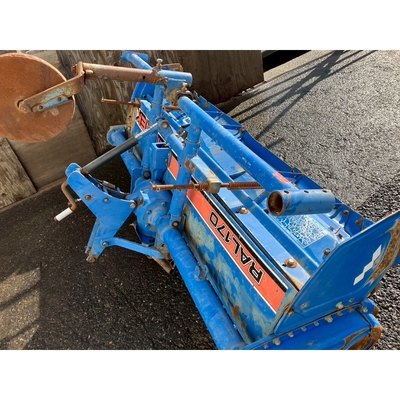 ISEKI トラクター TA320F