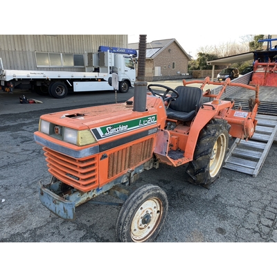 KUBOTA トラクター L1-20S
