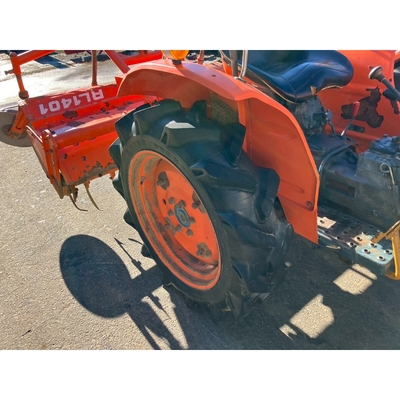 KUBOTA トラクター L2201