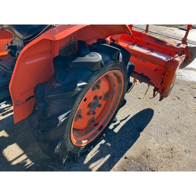KUBOTA トラクター L2201