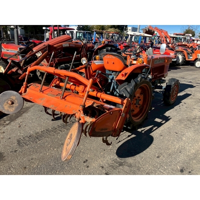 KUBOTA トラクター L2201