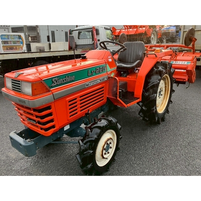 KUBOTA トラクター L1-225