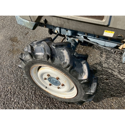 ISEKI トラクター TF223F