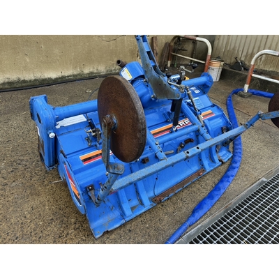 ISEKI トラクター TF223F