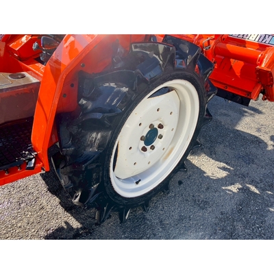 KUBOTA トラクター L1-185D