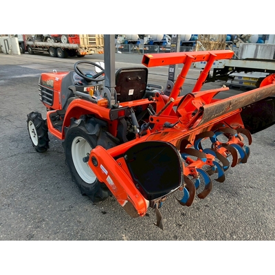 KUBOTA トラクター GB140D