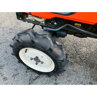 KUBOTA トラクター GB140D