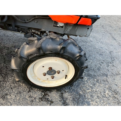 KUBOTA トラクター GB140D