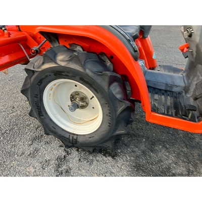 KUBOTA トラクター GB140D