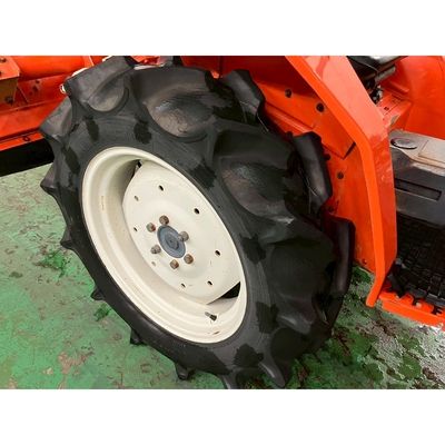 KUBOTA トラクター L1-215S