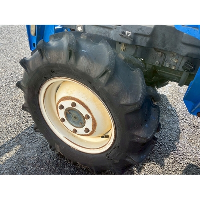 ISEKI トラクター TA235F