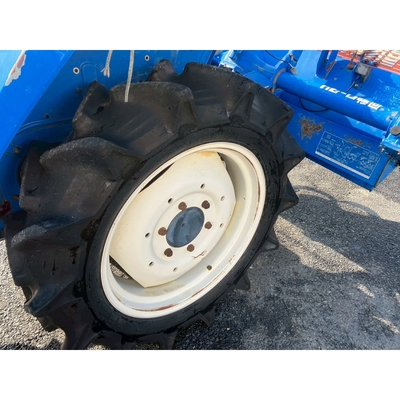 ISEKI トラクター TA235F