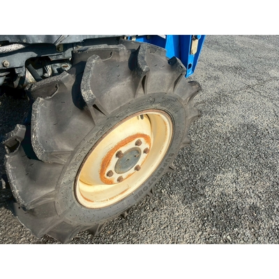 ISEKI トラクター TA235F